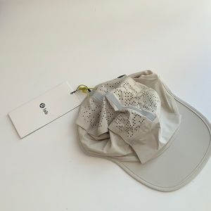 Lululemon lab run hat